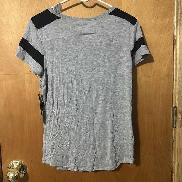 NFL Team Apparel Philadelphia Eagles Shirt Women's L Gray Distressed Logo - Picture 5 of 5